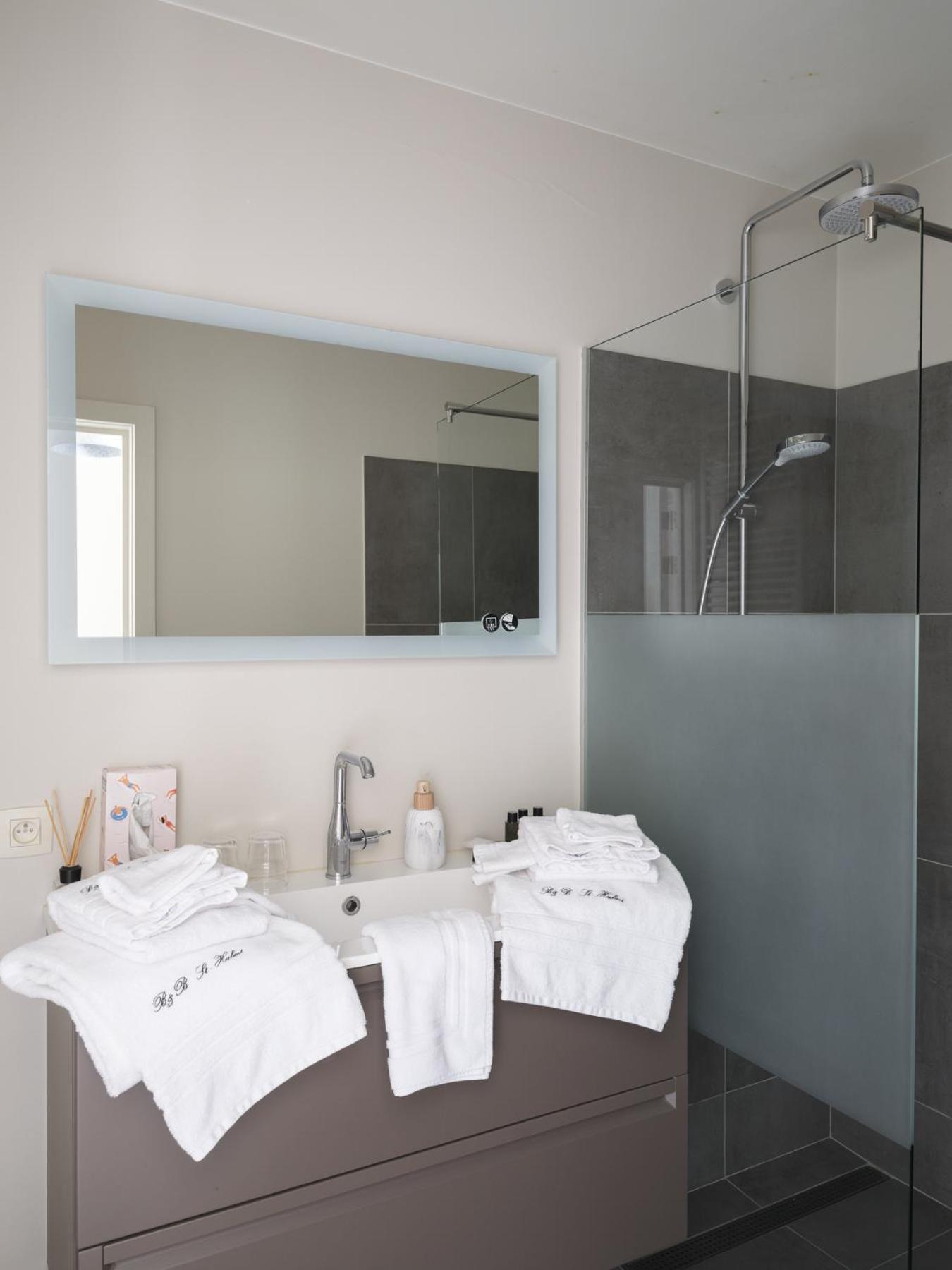 B & B St-Hubert Sint-Martens-Lennik Luaran gambar